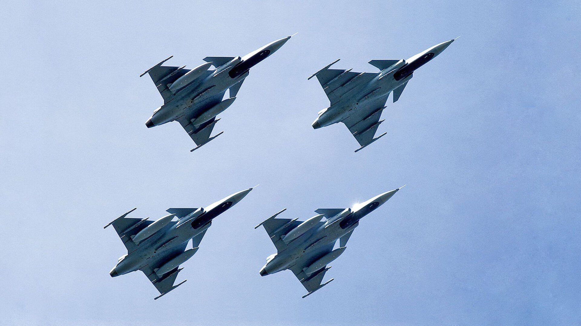 多特蒙德主打反击速度打乱对手部署，多特蒙德战术打法